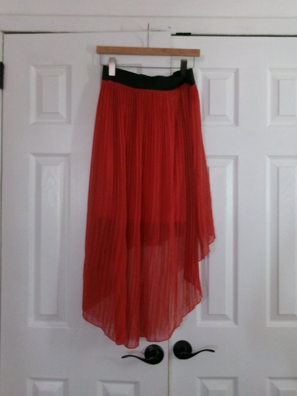 Skirt - Picture 2 of 2